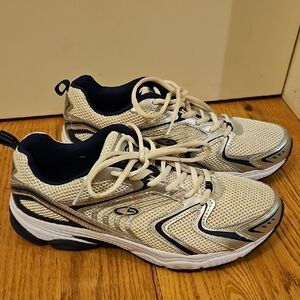Champion White and Navy Athletic Sneakers 10.5 Mens Perform Fit Sports Athletic